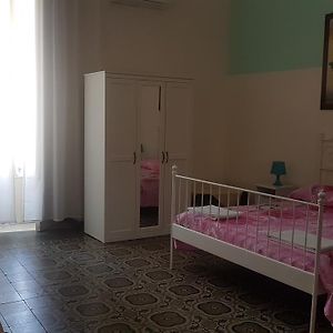 Camera con letto king size